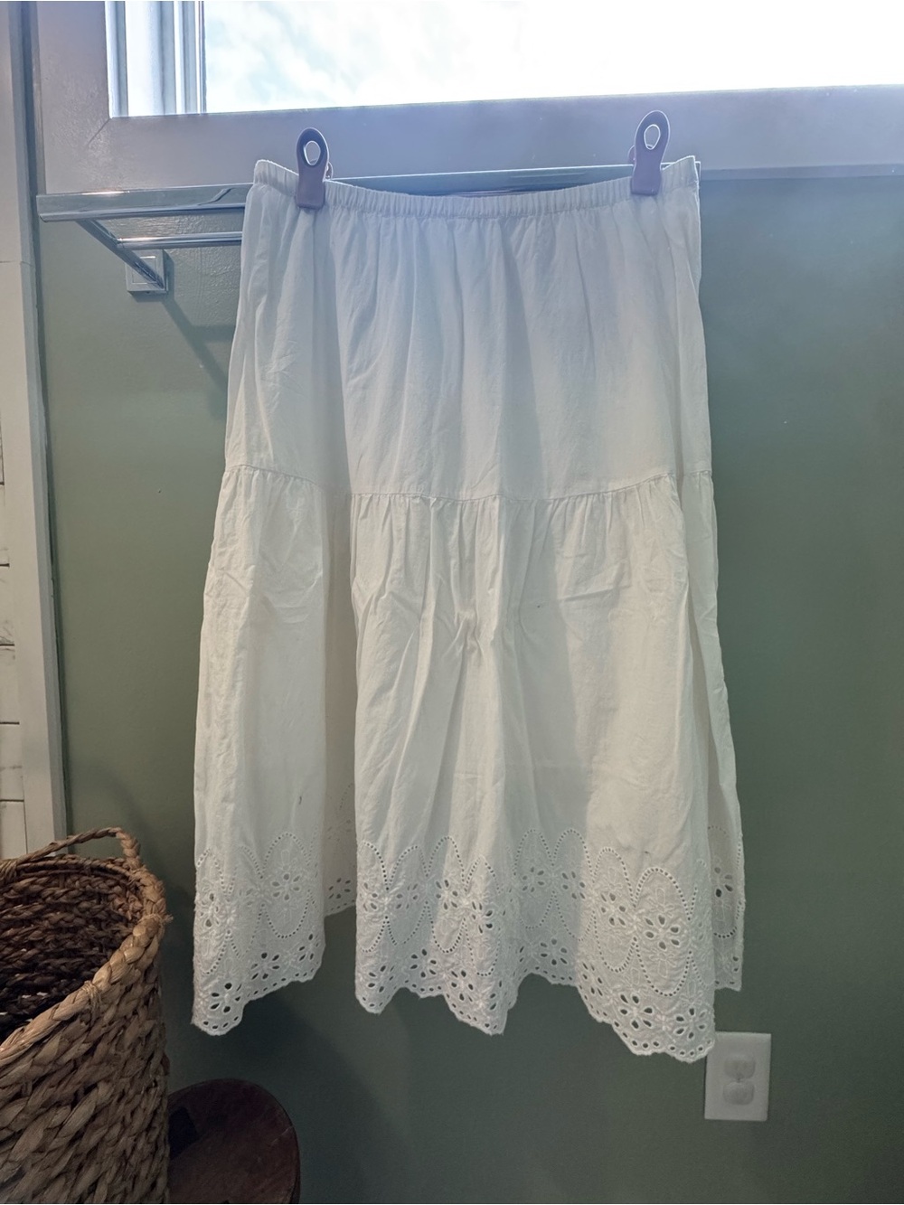 GAP White Eyelet Tiered Midi Skirt with Scallop Hem